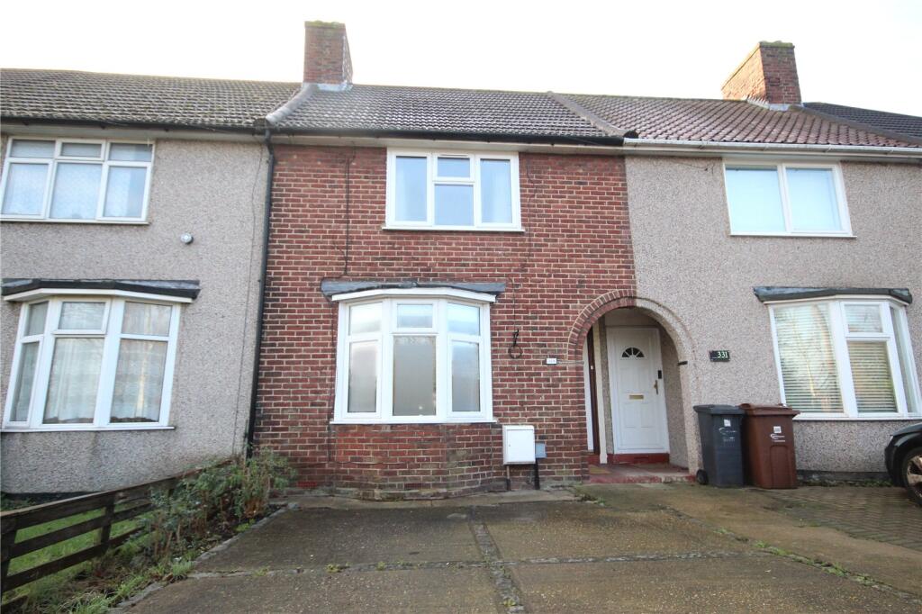 3 bed Mid Terraced House for rent in Romford. From Ashton Estate Agents - Chadwell Heath