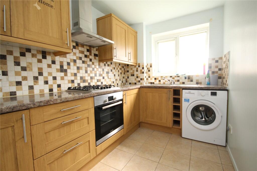 1 bed Apartment for rent in Ilford. From Ashton Estate Agents - Chadwell Heath