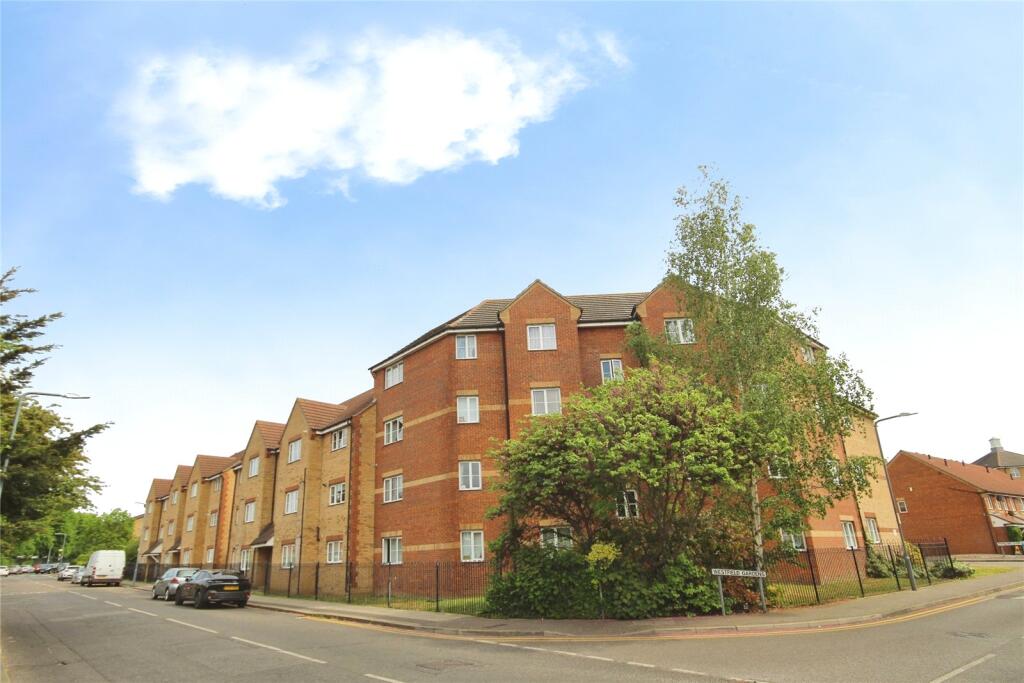 2 bed Apartment for rent in Ilford. From Ashton Estate Agents - Chadwell Heath