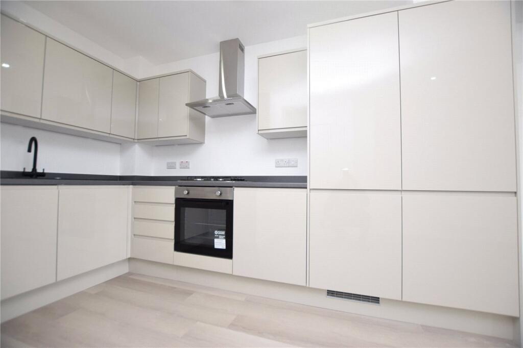 1 bed Apartment for rent in Romford. From Ashton Estate Agents - Chadwell Heath