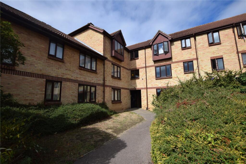 3 bed Apartment for rent in Dagenham. From Ashton Estate Agents - Chadwell Heath