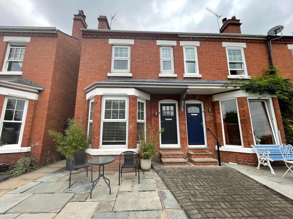 3 bed End Terraced House for rent in Worcester. From Bartrams Sales and Lettings - Stone Cross