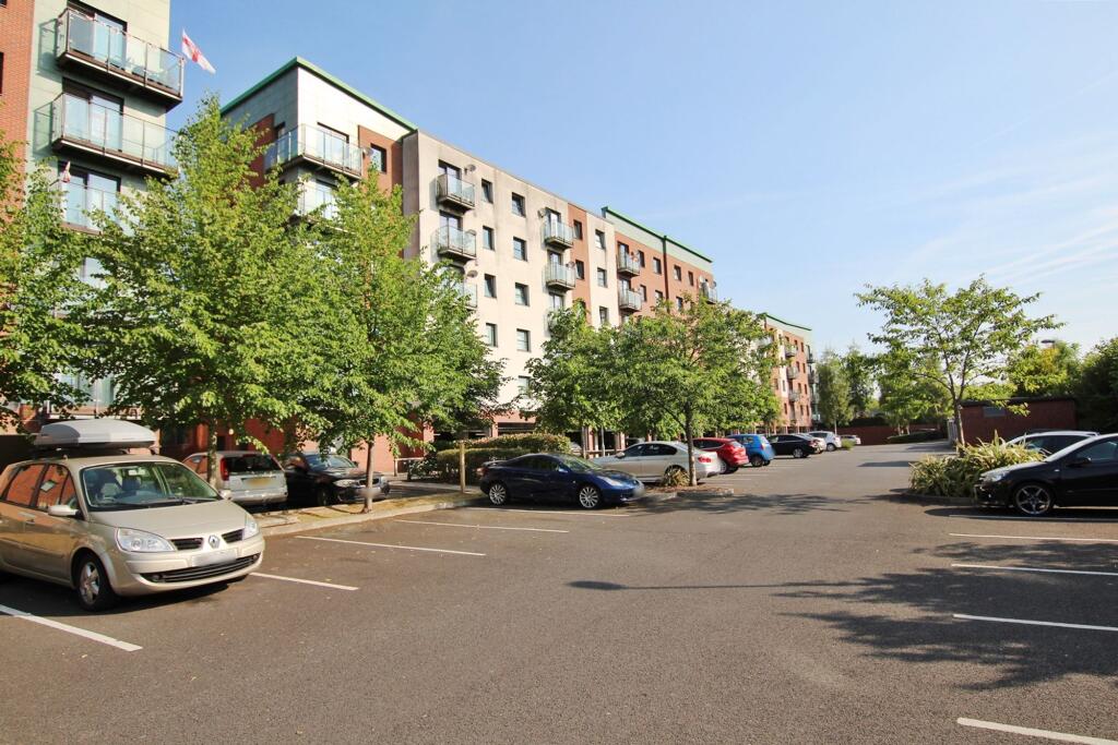 2 bed 1st Floor Flat for rent in St Helens. From Ashtons Estate Agency - St Helens