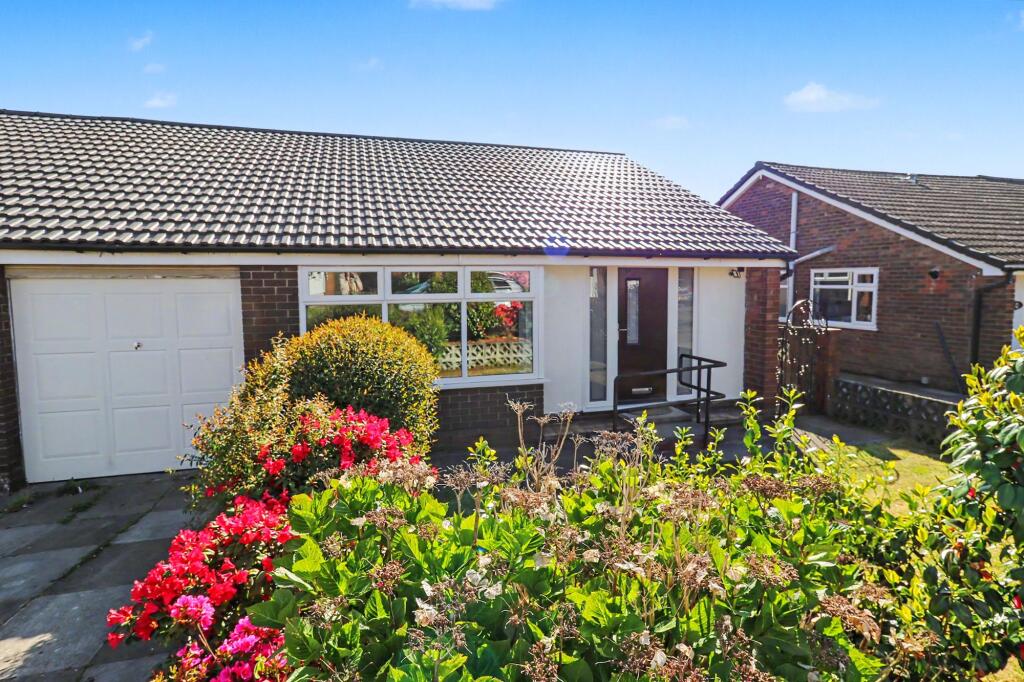 3 bed Semi-detached bungalow for rent in Ashton-in-Makerfield. From Ashtons Estate Agency - St Helens