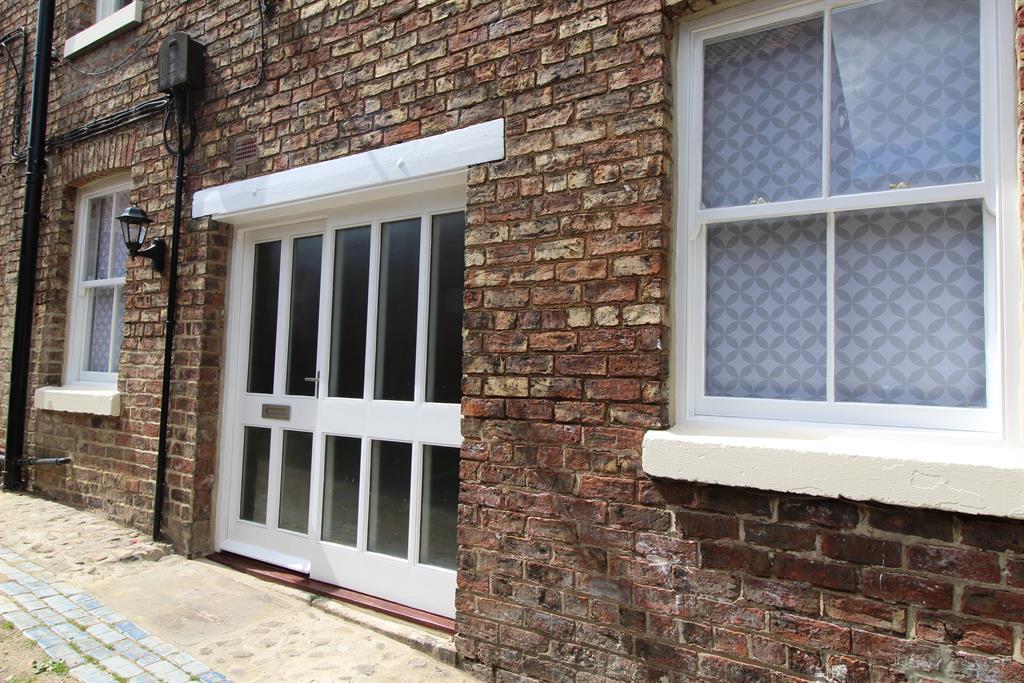 2 bed Mid Terraced House for rent in Thirsk. From Hunters - Thirsk 2 bed Mid Terraced House for rent in Thirsk. From Hunters - Thirsk