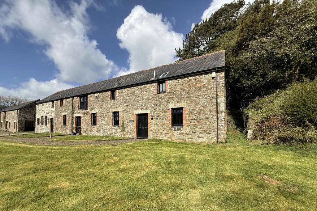 3 bed Barn Conversion for rent in Duloe. From Luscombe Maye - Yealmpton