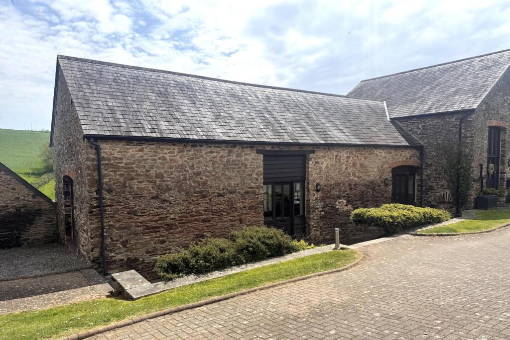 3 bed Barn Conversion for rent in Modbury. From Luscombe Maye - Yealmpton