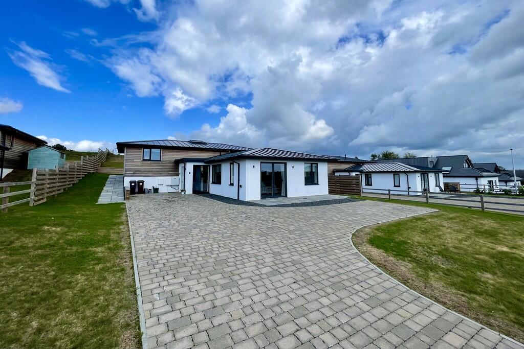 3 bed Detached for rent in Newton Ferrers. From Luscombe Maye - Yealmpton 3 bed Detached for rent in Newton Ferrers. From Luscombe Maye - Yealmpton