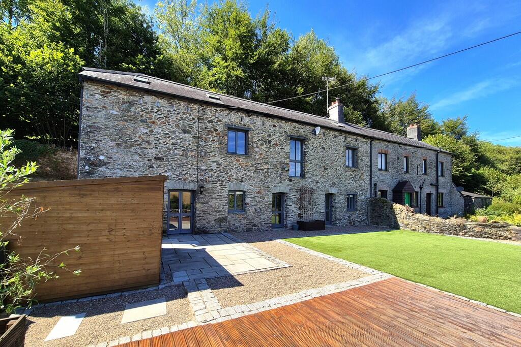 4 bed Barn Conversion for rent in Kingsbridge. From Luscombe Maye - Yealmpton