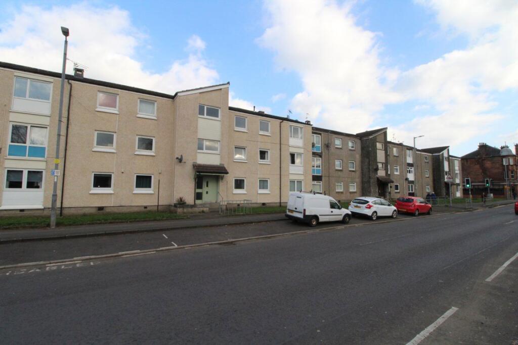 3 bed 1st Floor Flat for rent in Renfrew. From Maclay Property Ltd - Glasgow