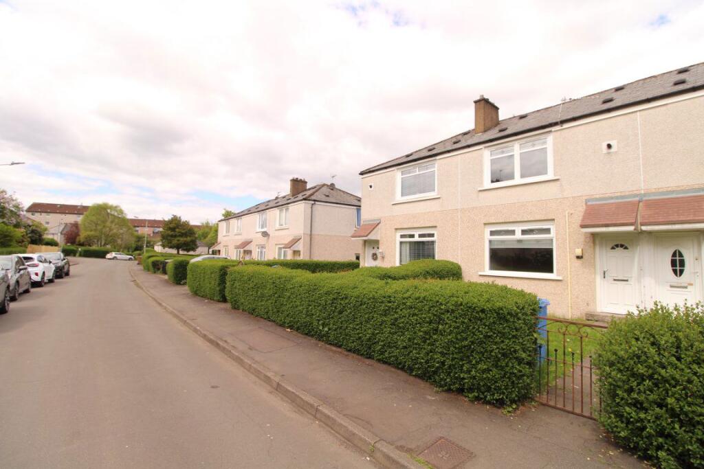 2 bed Detached for rent in Rutherglen. From Maclay Property Ltd - Glasgow