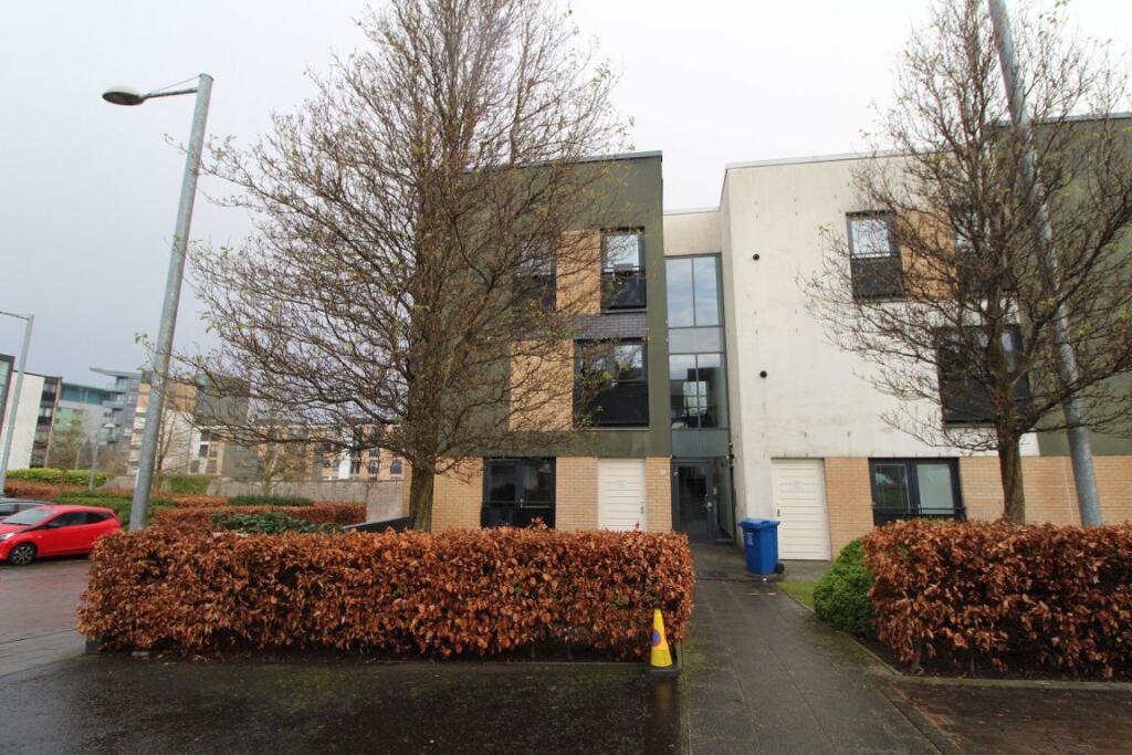 2 bed 1st Floor Flat for rent in Glasgow. From Maclay Property Ltd - Glasgow