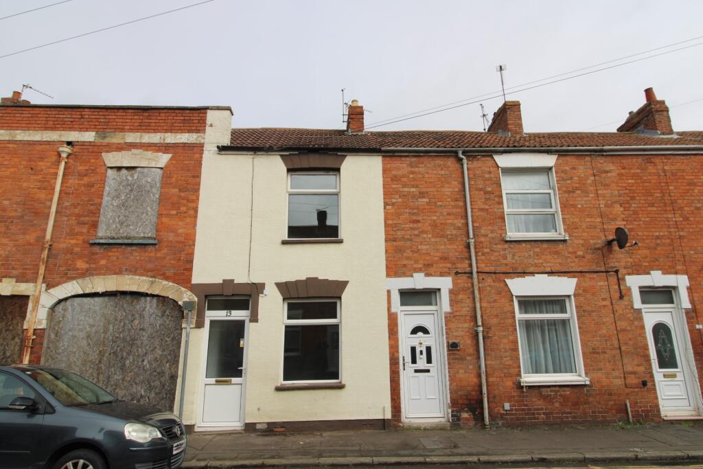 2 bed Mid Terraced House for rent in Bridgwater. From Charles Dickens Estate Agents - Bridgwater 2 bed Mid Terraced House for rent in Bridgwater. From Charles Dickens Estate Agents - Bridgwater