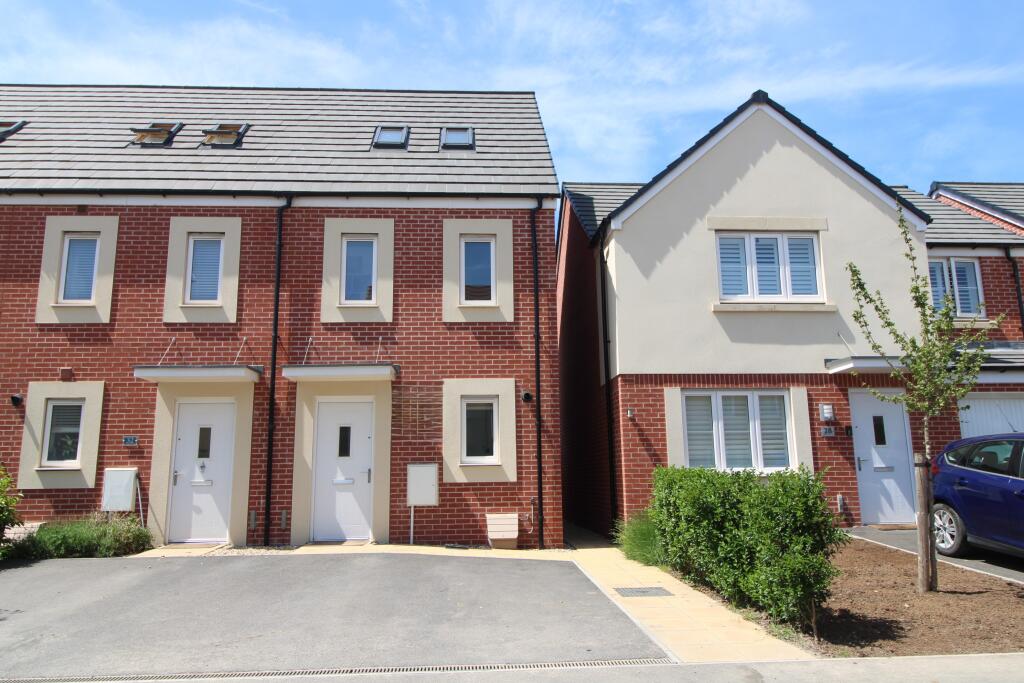 3 bed Town House for rent in Down End. From Charles Dickens Estate Agents - Bridgwater 3 bed Town House for rent in Down End. From Charles Dickens Estate Agents - Bridgwater