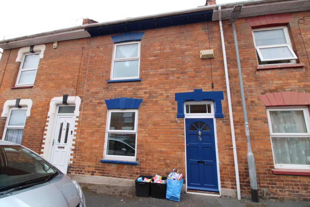 2 bed Mid Terraced House for rent in Bridgwater. From Charles Dickens Estate Agents - Bridgwater 2 bed Mid Terraced House for rent in Bridgwater. From Charles Dickens Estate Agents - Bridgwater