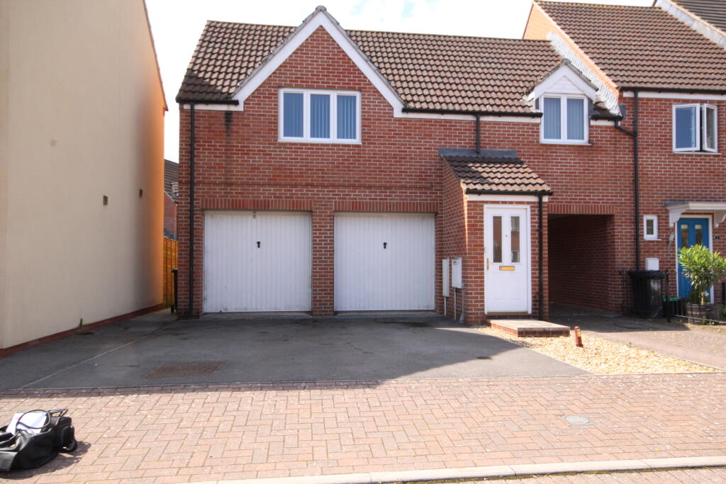 2 bed Coach House for rent in Wembdon. From Charles Dickens Estate Agents - Bridgwater