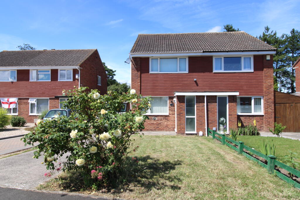 2 bed Semi Detached for rent in Bridgwater. From Charles Dickens Estate Agents - Bridgwater