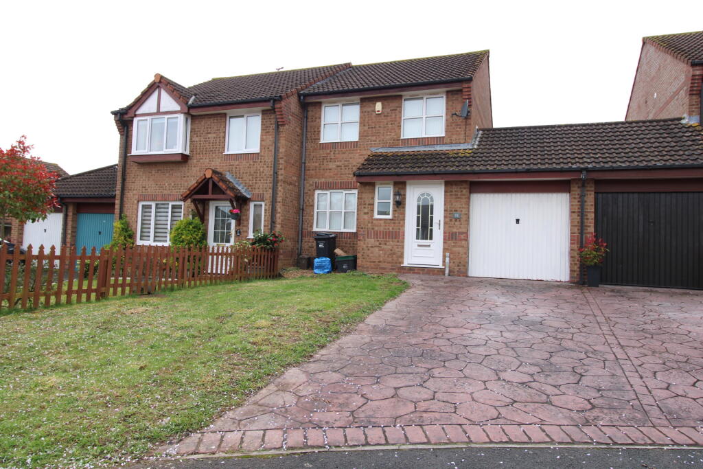 3 bed Semi Detached for rent in Bridgwater. From Charles Dickens Estate Agents - Bridgwater