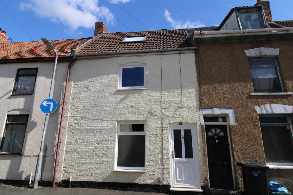 3 bed Mid Terraced House for rent in Bridgwater. From Charles Dickens Estate Agents - Bridgwater 3 bed Mid Terraced House for rent in Bridgwater. From Charles Dickens Estate Agents - Bridgwater