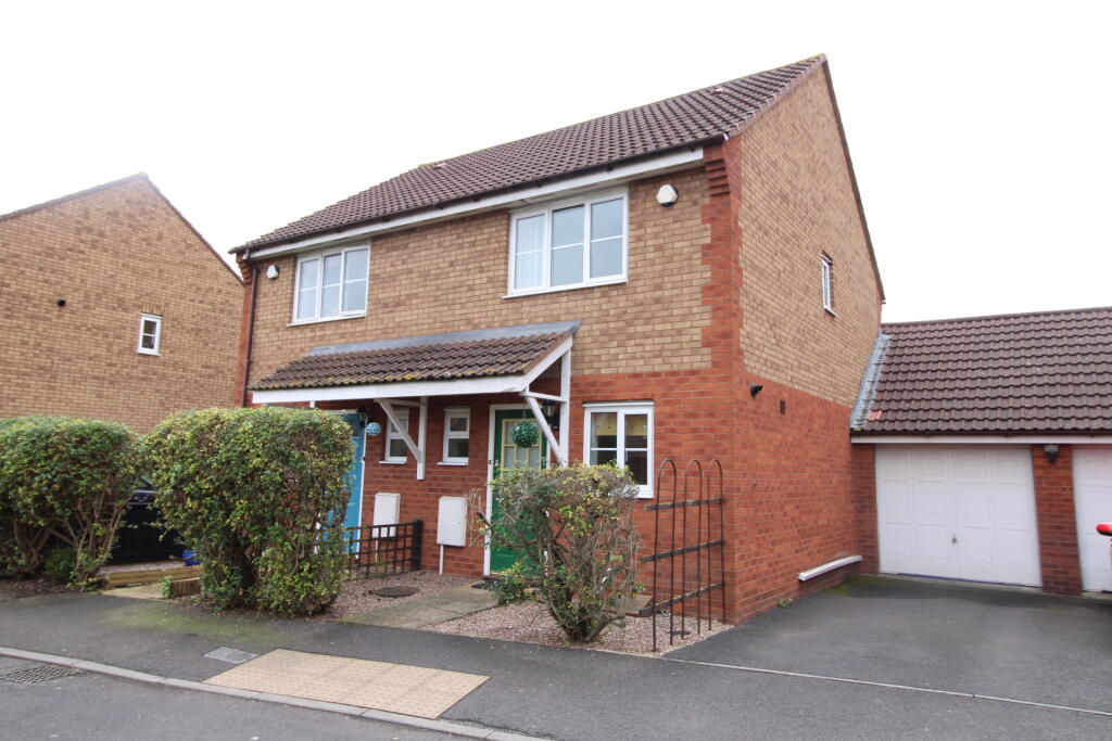 2 bed Semi Detached for rent in Bridgwater. From Charles Dickens Estate Agents - Bridgwater