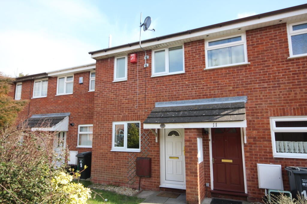 2 bed Mid Terraced House for rent in Bridgwater. From Charles Dickens Estate Agents - Bridgwater