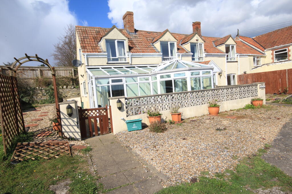 3 bed Cottage for rent in Bridgwater. From Charles Dickens Estate Agents - Bridgwater
