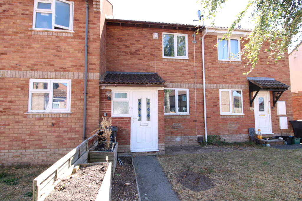 2 bed Mid Terraced House for rent in Bridgwater. From Charles Dickens Estate Agents - Bridgwater