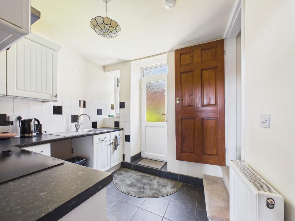 1 bed Cottage for rent in Crich. From RF&O Properties Ltd - Alfreton