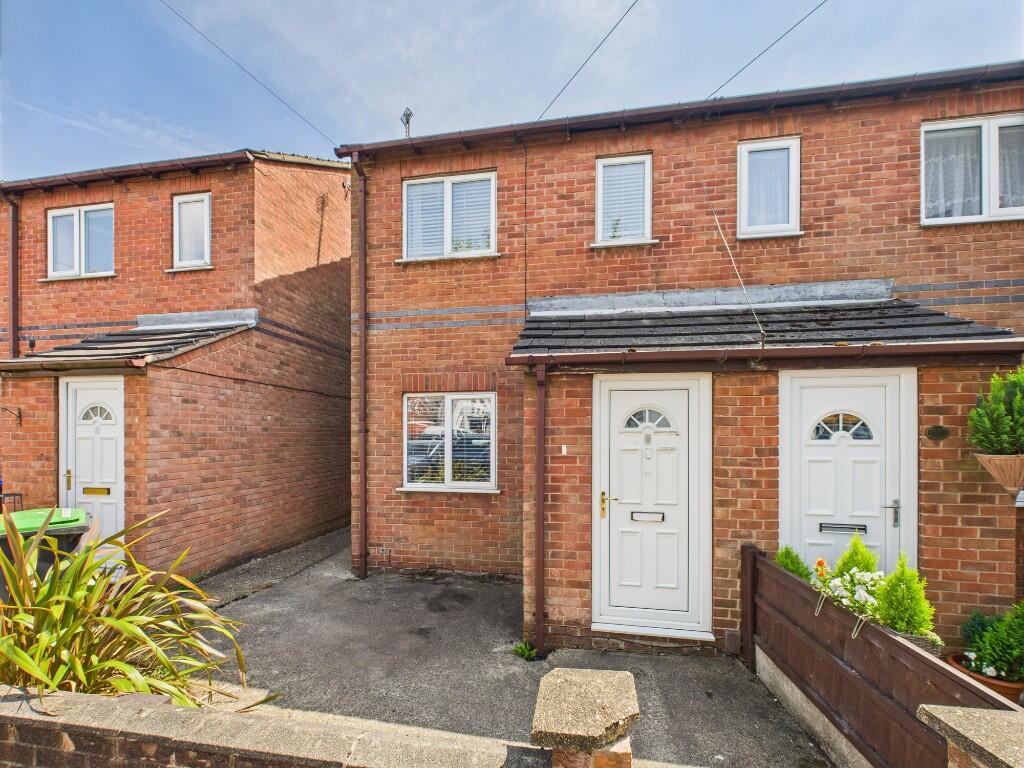2 bed Semi Detached for rent in Huthwaite. From RF&O Properties Ltd - Alfreton