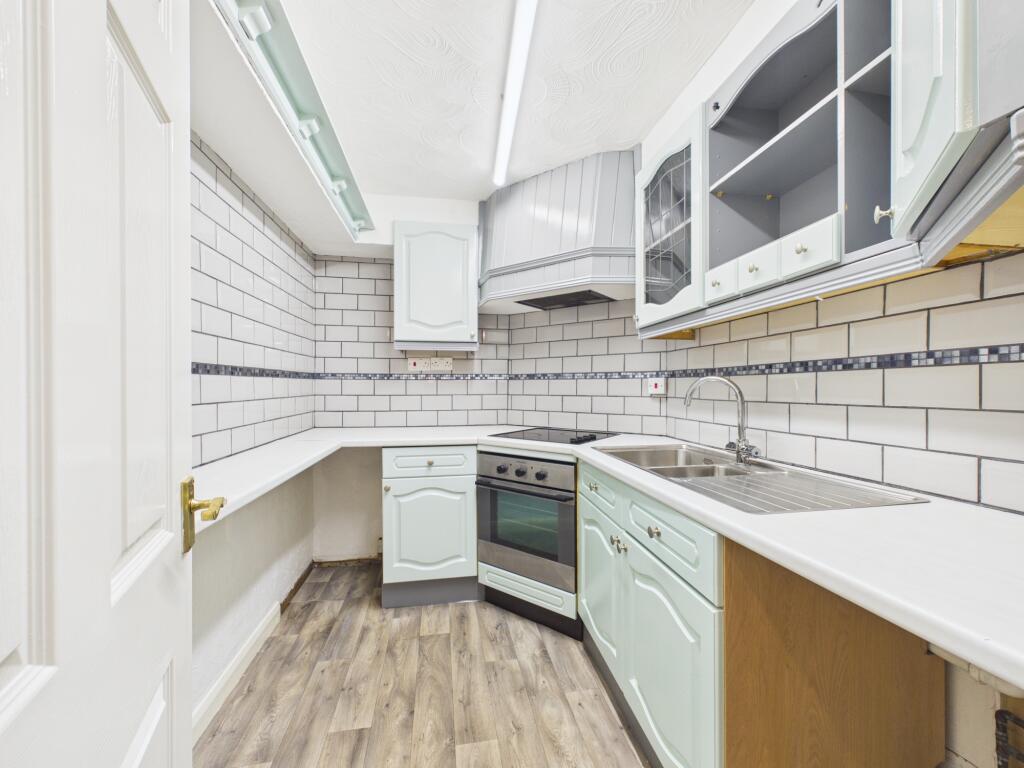 1 bed 1st Floor Flat for rent in Quarndon. From RF&O Properties Ltd - Alfreton