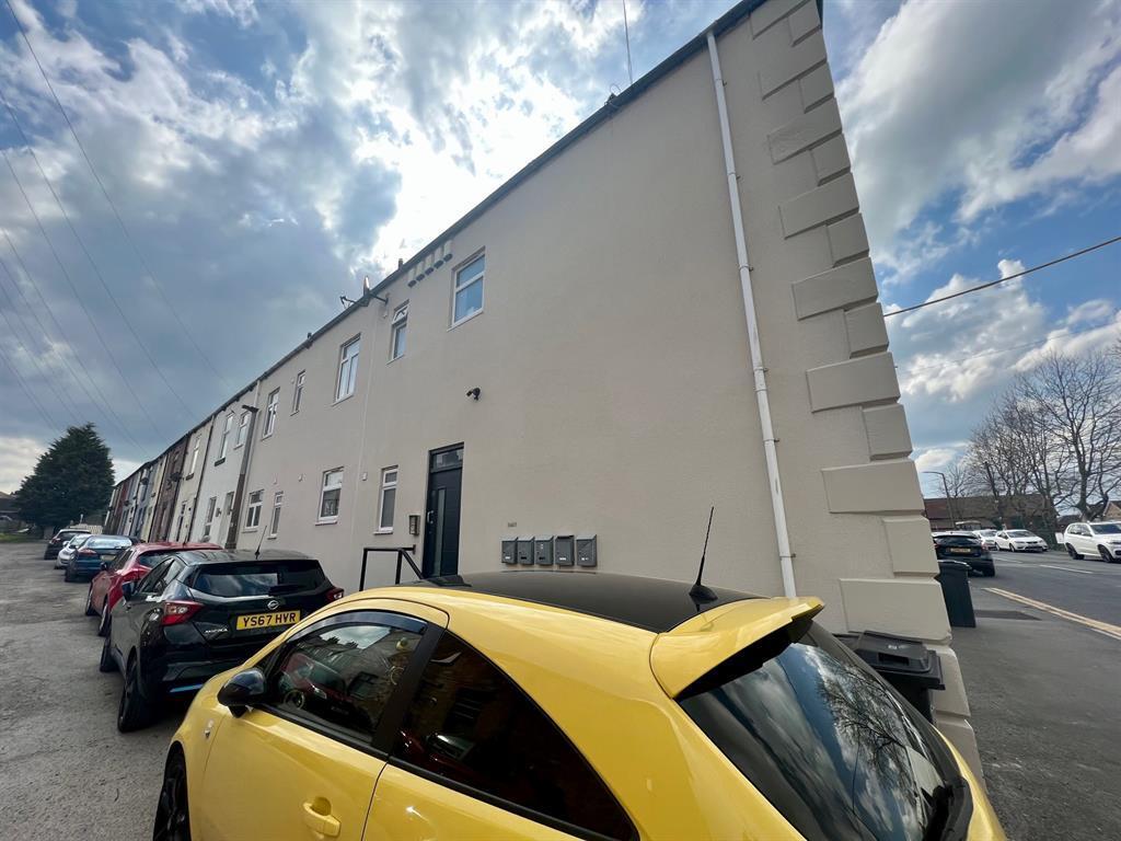 1 bed 1st Floor Flat for rent in Barugh Green. From Hunters - Chapeltown
