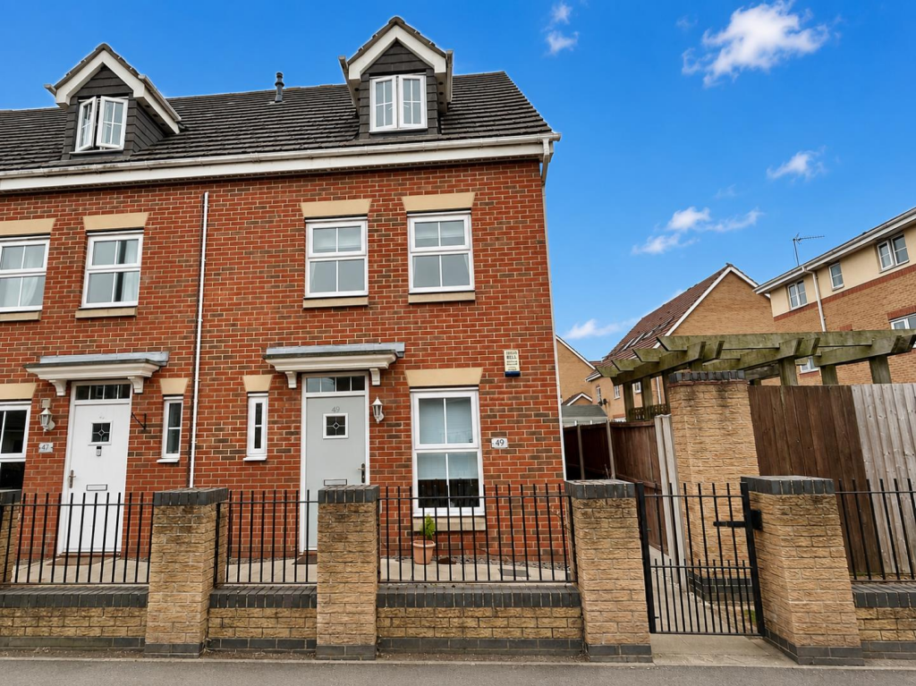 3 bed End of Terrace for rent in Bolton Upon Dearne. From Hunters - Chapeltown