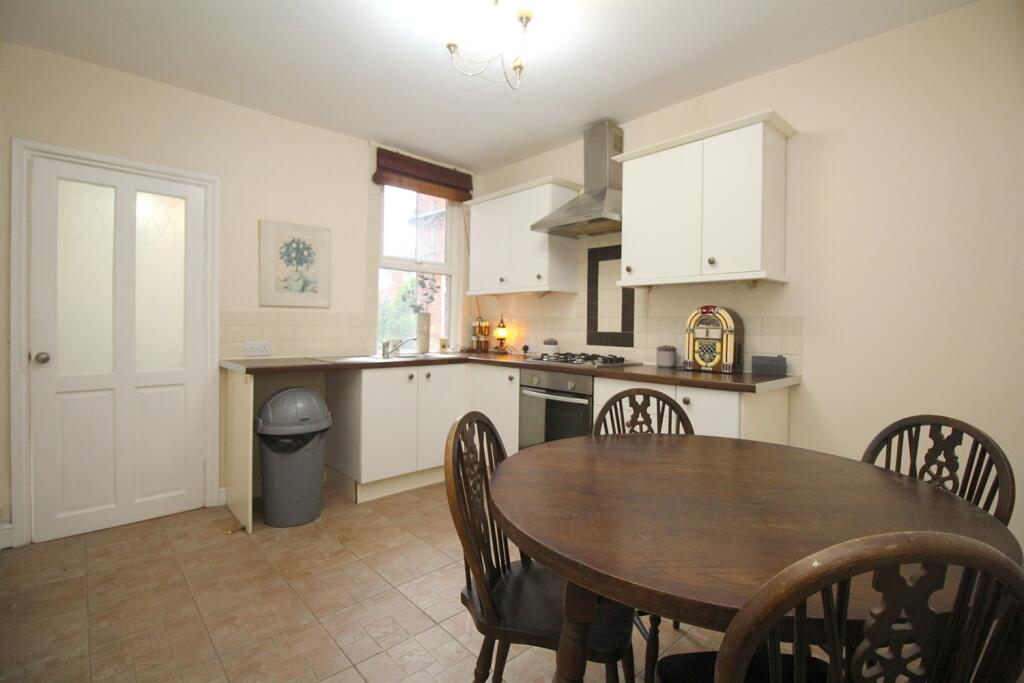 2 bed Mid Terraced House for rent in Loughborough. From Huntleys - Loughborough 2 bed Mid Terraced House for rent in Loughborough. From Huntleys - Loughborough