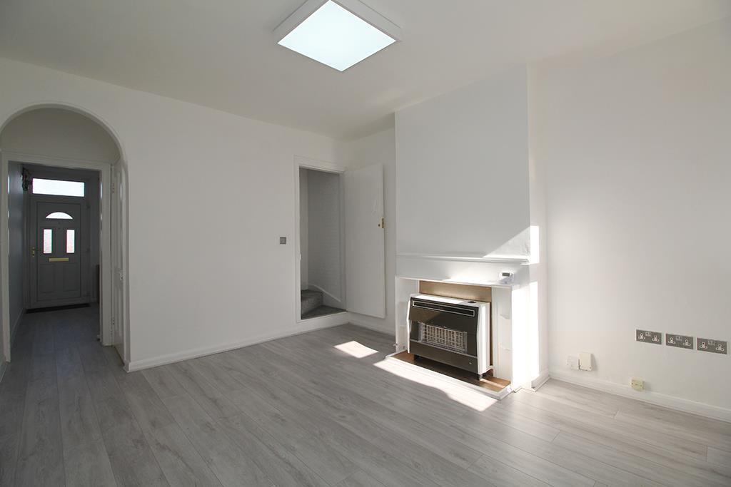 2 bed Mid Terraced House for rent in Loughborough. From Huntleys - Loughborough