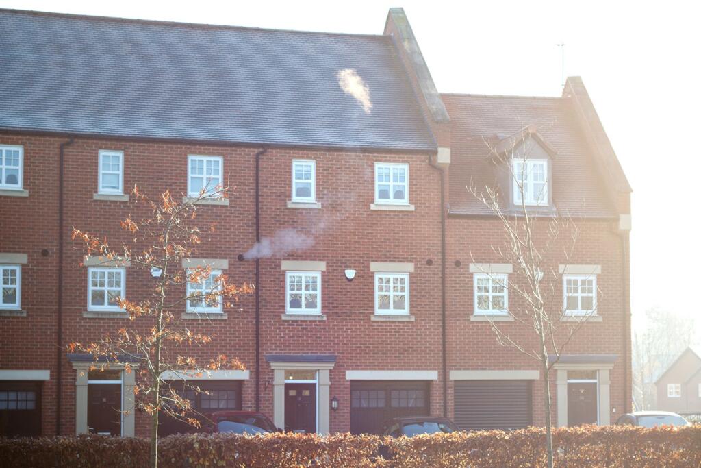 3 bed Mid Terraced House for rent in Loughborough. From Huntleys - Loughborough