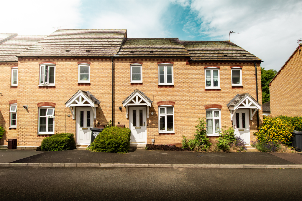 2 bed Mid Terraced House for rent in Loughborough. From Huntleys - Loughborough