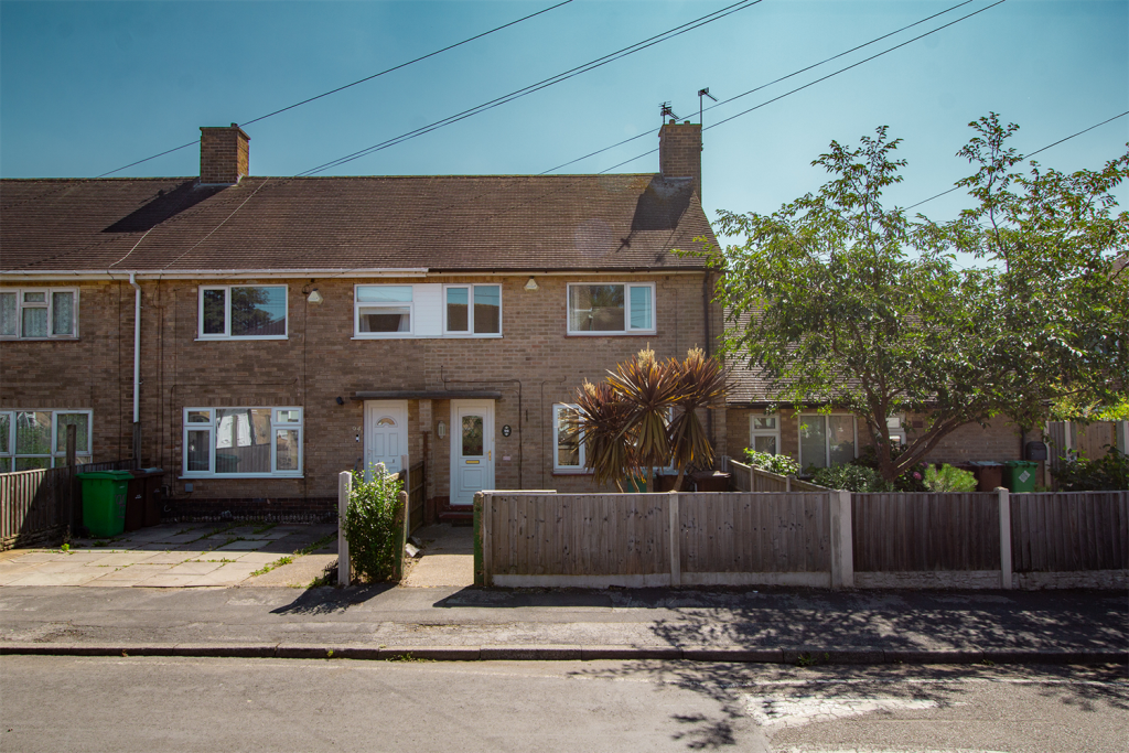 3 bed Mid Terraced House for rent in Wilford. From Huntleys - Loughborough