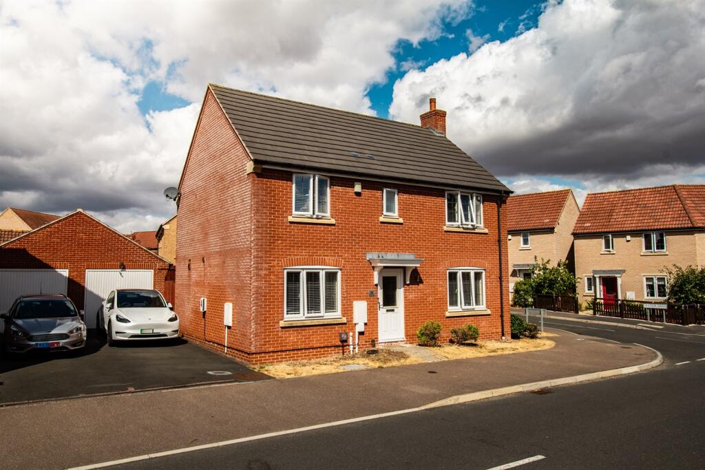 4 bed Detached for rent in Loughborough. From Huntleys - Loughborough
