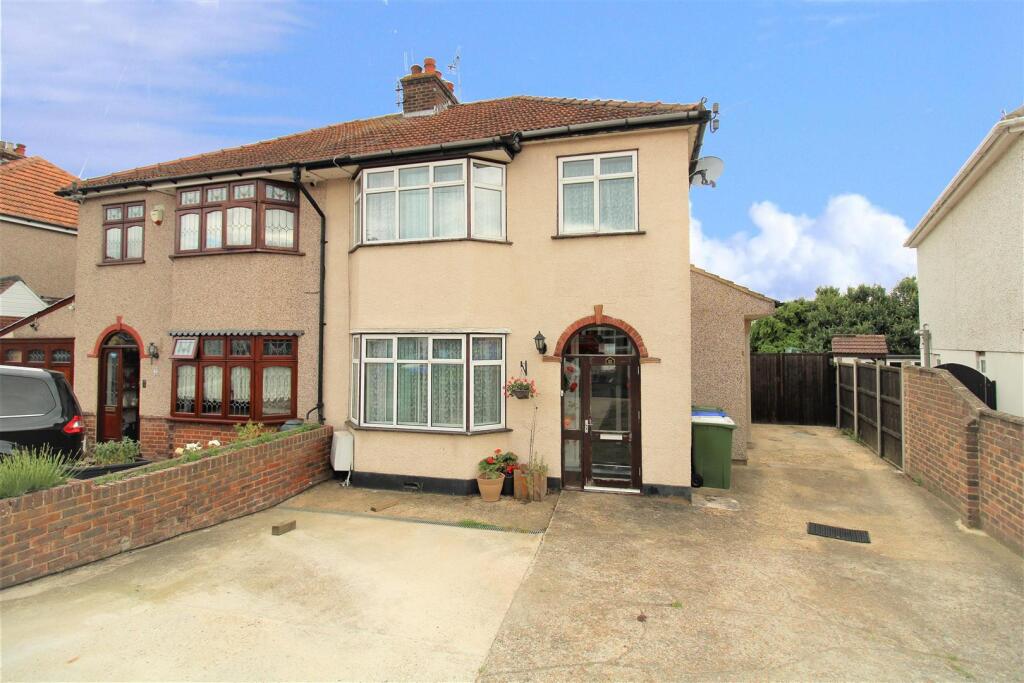 3 bed Semi Detached for rent in Crayford. From Hunters - Bexleyheath