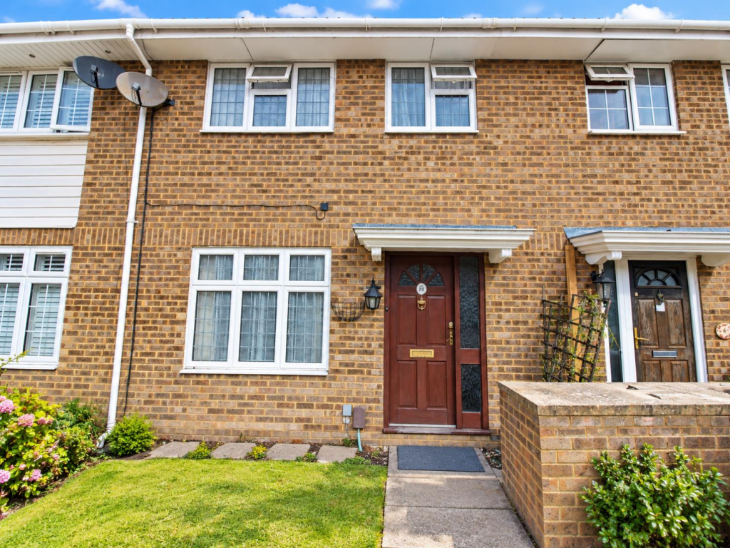 3 bed Detached for rent in Erith. From Hunters - Bexleyheath 3 bed Detached for rent in Erith. From Hunters - Bexleyheath
