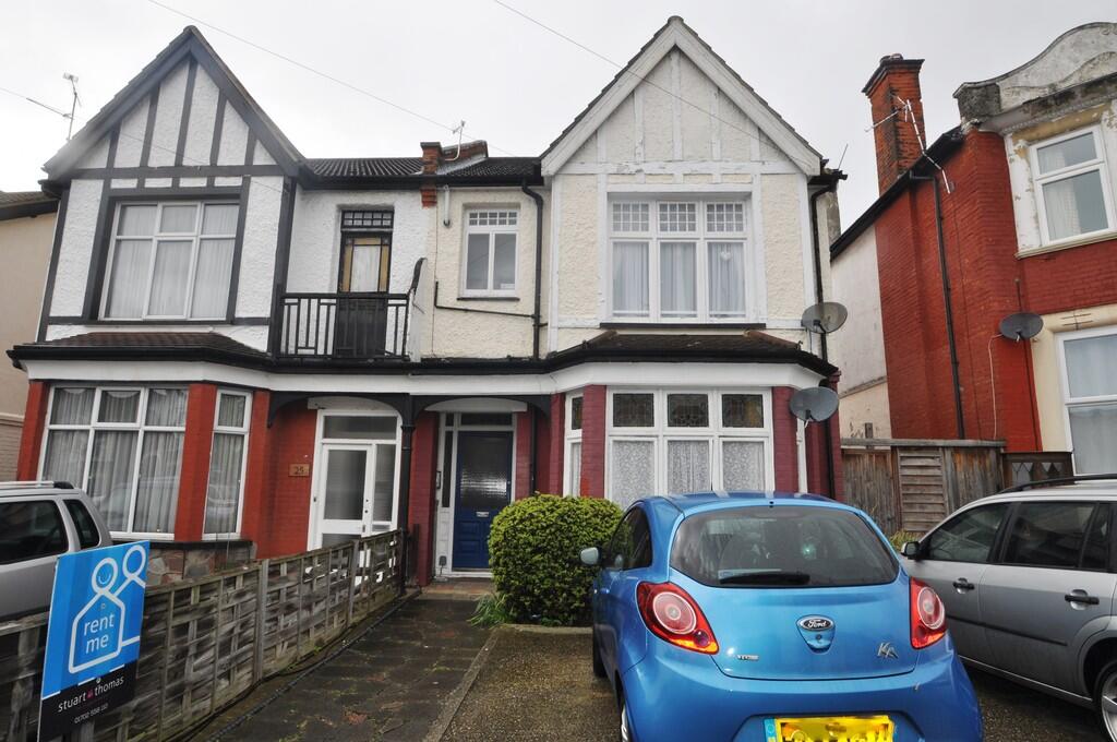 1 bed 1st Floor Flat for rent in Southend-on-Sea. From Stuart Thomas - Thundersley