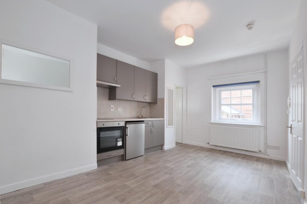 4 bed Studio for rent in Worcester. From Taylor Clarke - Malvern
