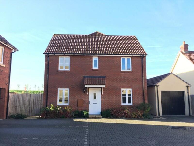 3 bed Semi-Detached House for rent in Taunton. From Ware and Company - Ware and Comapny