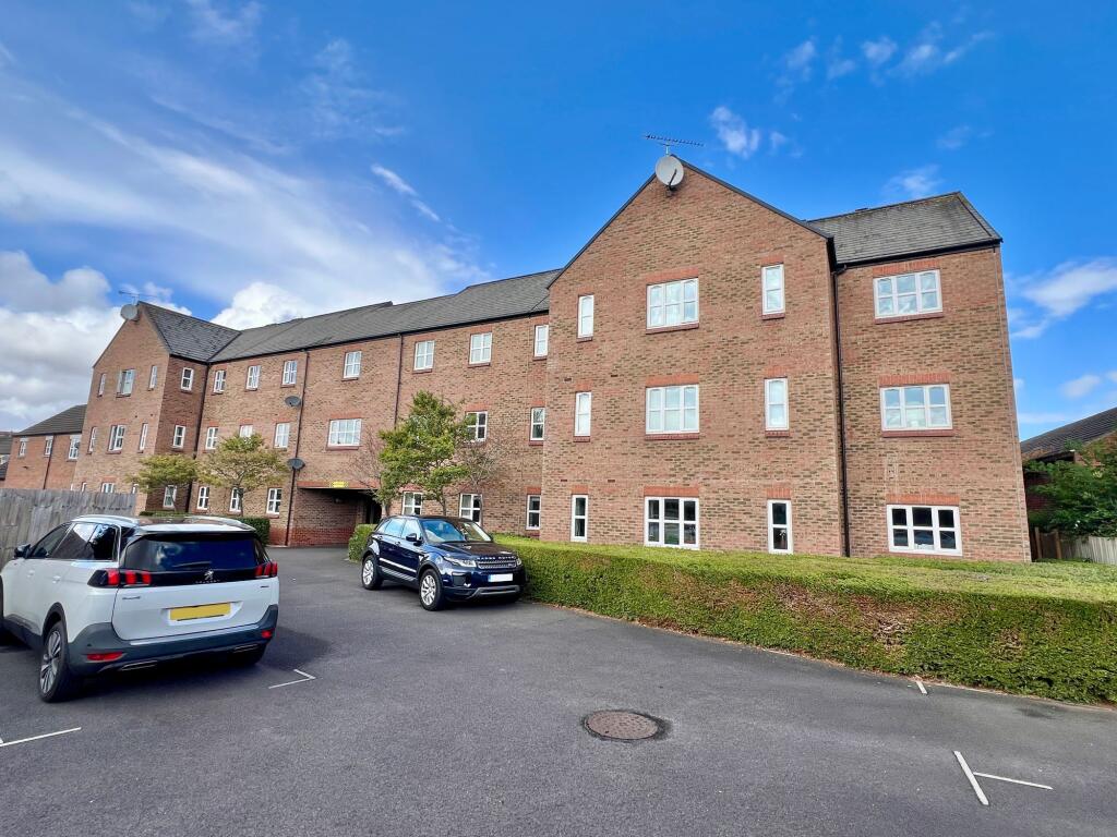 2 bed 1st Floor Flat for rent in Taunton. From Ware and Company - Ware and Comapny