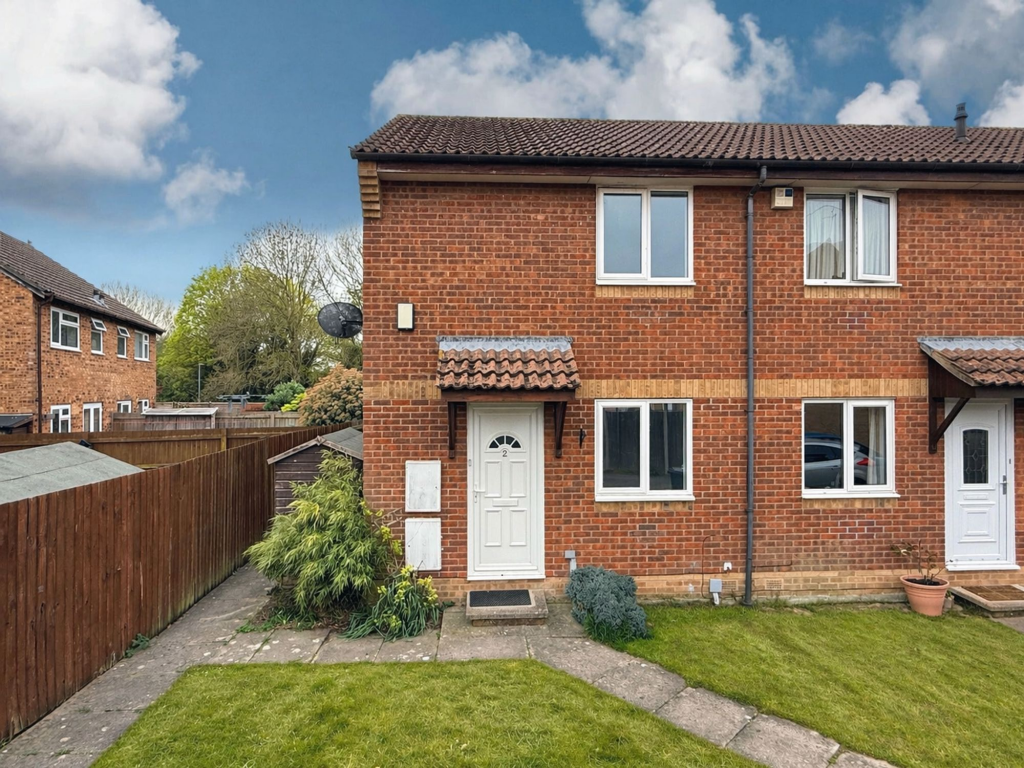 2 bed End of Terrace for rent in Taunton. From Ware and Company - Ware and Comapny