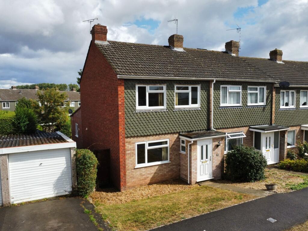3 bed End of Terrace for rent in Taunton. From Ware and Company - Ware and Comapny