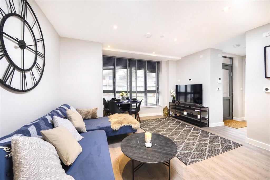 1 bed Apartment for rent in Hounslow. From Winkworth - Chiswick