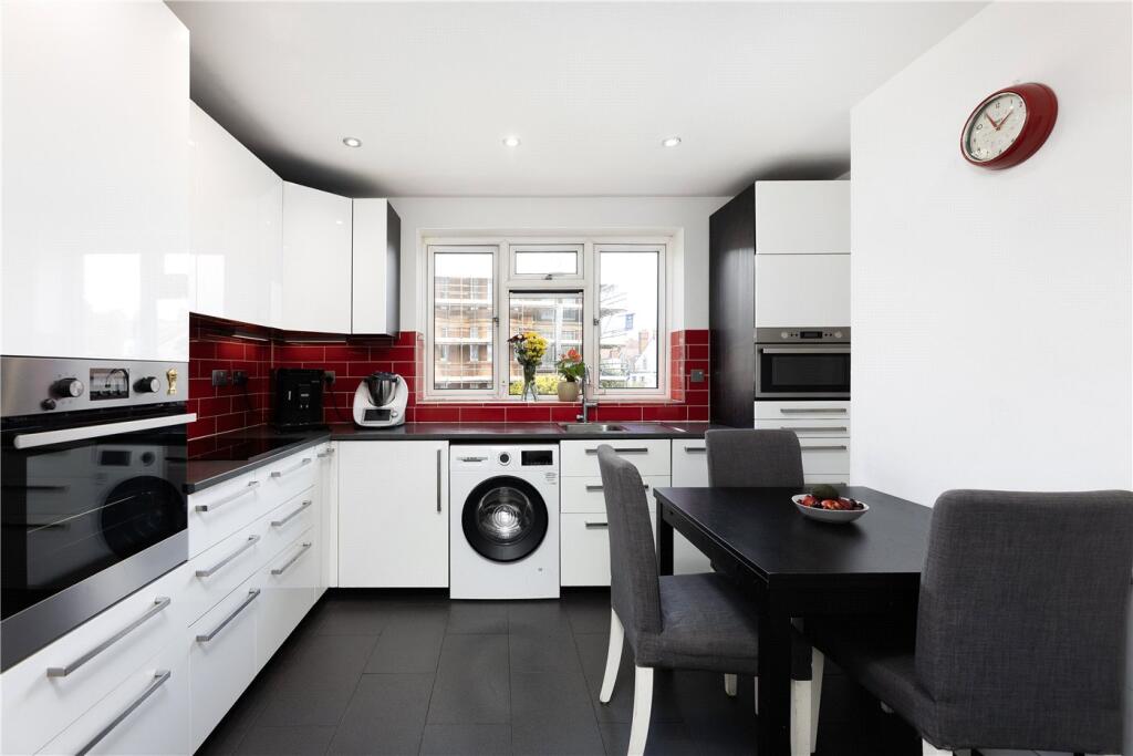 2 bed Apartment for rent in Chiswick. From Winkworth - Chiswick 2 bed Apartment for rent in Chiswick. From Winkworth - Chiswick