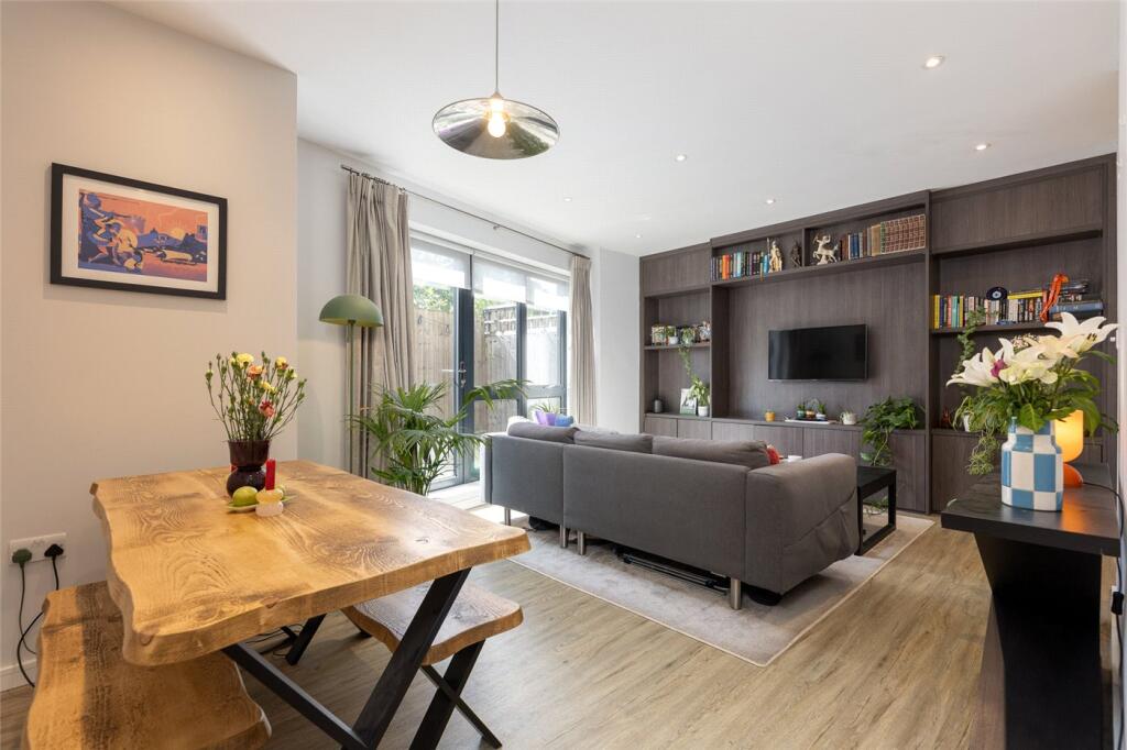 1 bed Apartment for rent in Richmond. From Winkworth - Chiswick