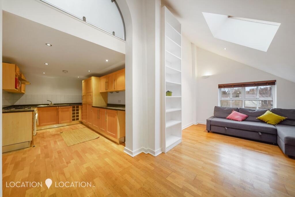 2 bed 1st Floor Flat for rent in Stoke Newington. From Location Location - London